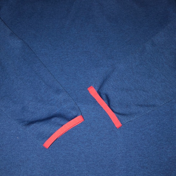 Vineyard Vines performance pullover America’s Cup - Picture 3 of 11